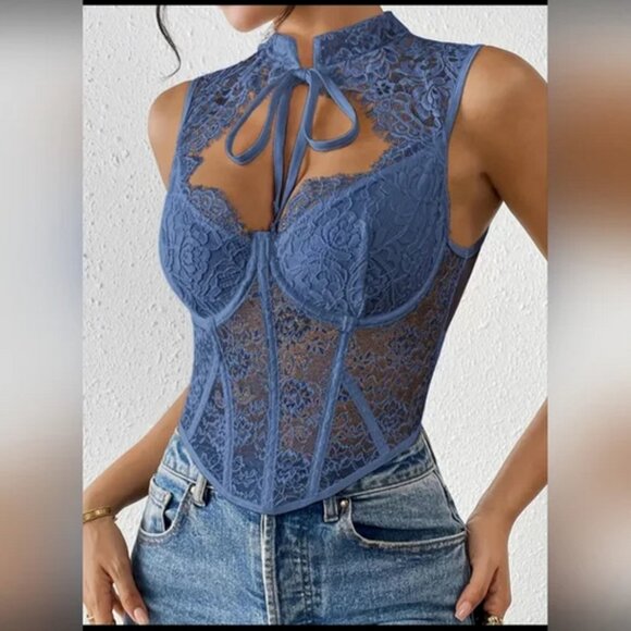 New Lace Corset Top Size S-M - Picture 6 of 7